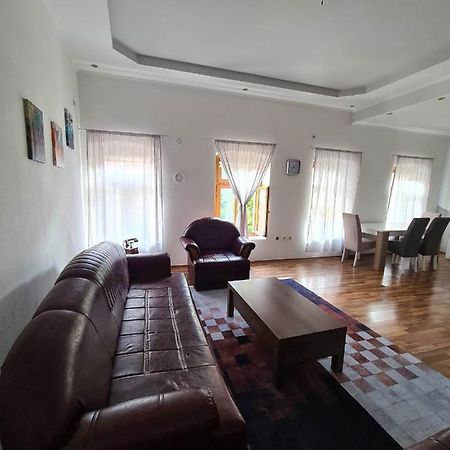 Stan Mostar-Mostovi Bagian luar foto